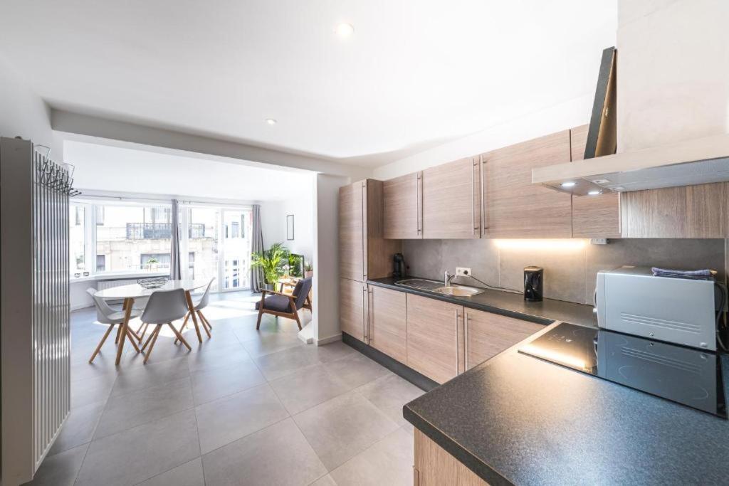 Luxury Apartment With Free Parking Oostende Exterior foto