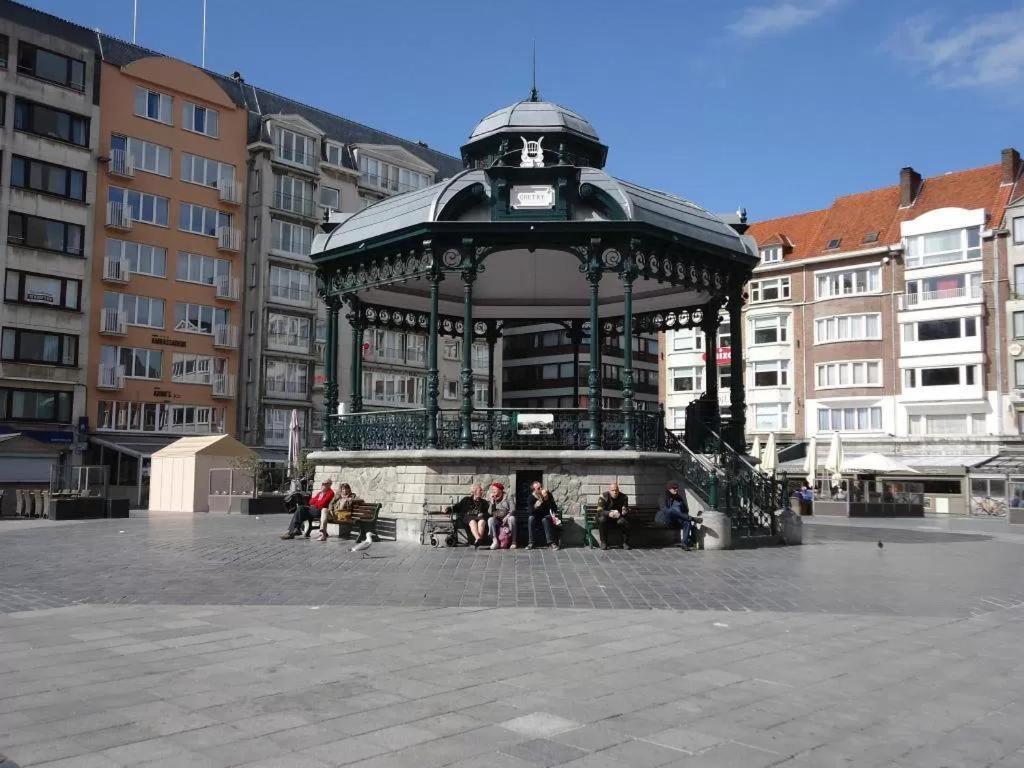 Luxury Apartment With Free Parking Oostende Exterior foto